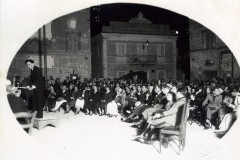 1920-circa-Montecassiano-Esibizione-della-banda-diretta-dal-M.°-Piero-Giorgi