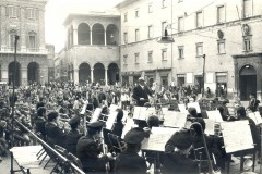 1980-Macerata-Concerto-in-Piazza-della-Libertà